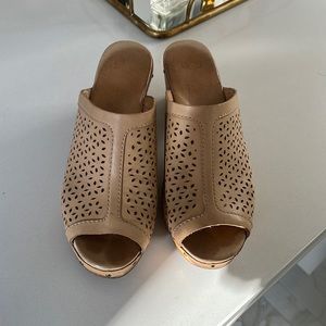 UGG laser cut leather clog